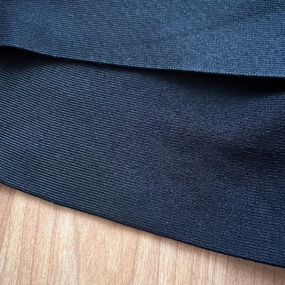 BCBGMAXAZRIA Manon Black A-Line Skirt Size L Runs Small - Picture 11 of 11